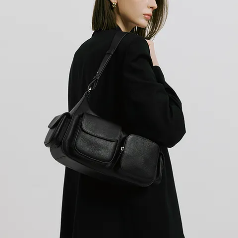 바니스뉴욕 이태리 레더 포켓백