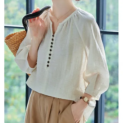 [하프클럽] 링클버튼라인네크라인 블라우스 AA3D60