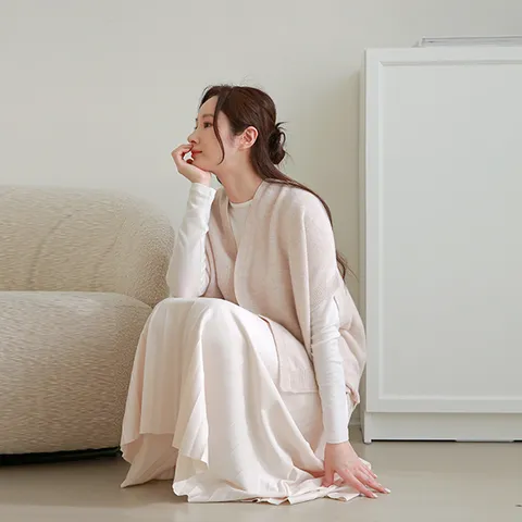 [최초가 129,000원]울100 홀가먼트 버튼리스 케이프 가디건