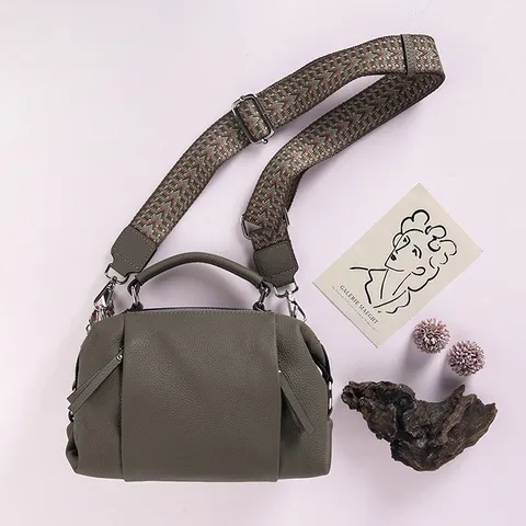 [마리엔코코]가파치 가죽 도트 크로스백 가방_19143_KB