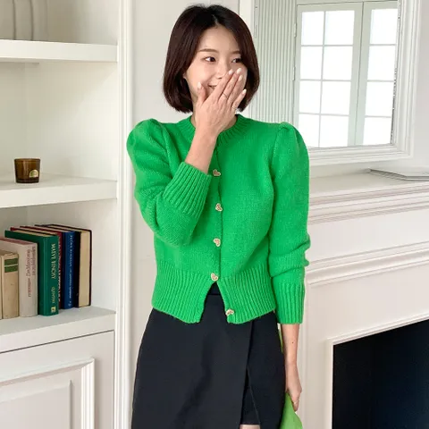 [빼빼] 하트버튼 퍼프소매 크롭 니트 가디건