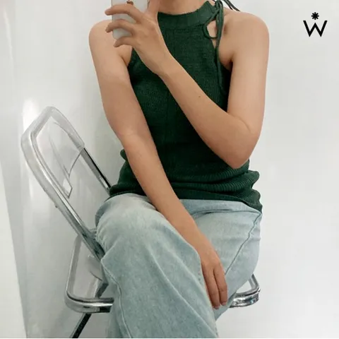 홀터넥 리본 슬림핏 민소매 니트 (WIBANT079)