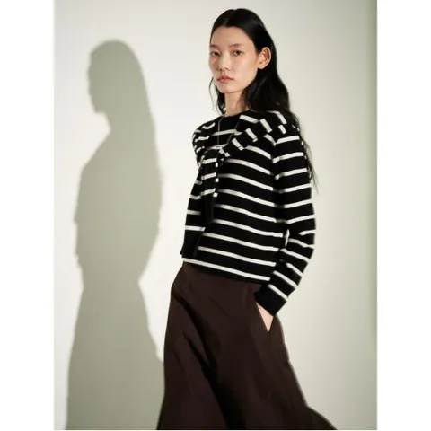 [24FW]라운드넥 숄 변형 스트라이프 풀오버  블랙 (BF4X51C025)