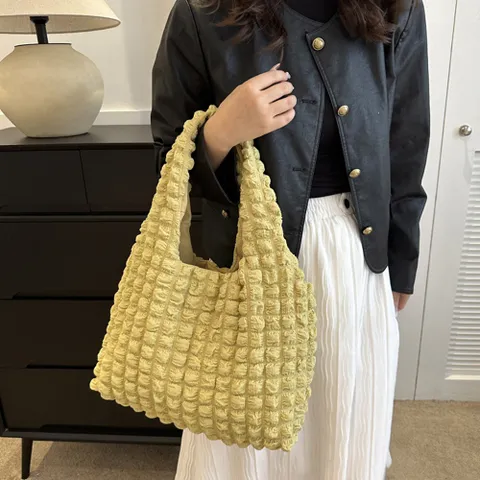 패피 쭈글이 퀄팅 엠보싱백