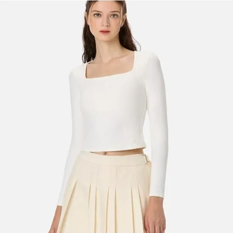 스퀘어넥 롱슬리브<패드 타입>  AWWEBL002 463694