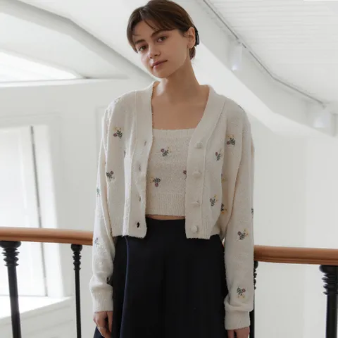 set-upFloral Embroidery Knit Cardigan + Cropped Top