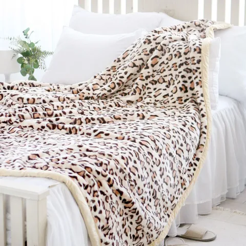 뉴 레오파드 밍크 싱글 초극세사 담요 밍크담요 싱글담요 극세사담요 극세사이불 싱글이불 이불