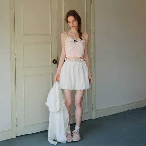 Cest_White ruffle balloon short pants