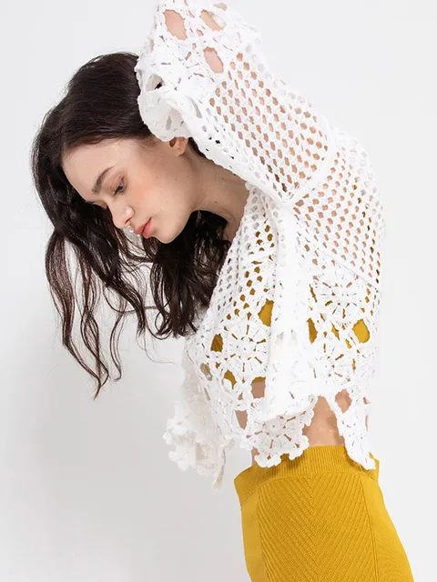 [RMAMON]크로쉐 플라워 디테일 니트탑 RM221KT01