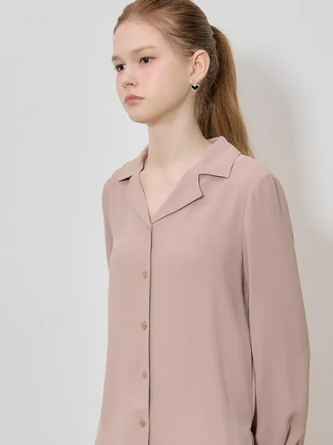 [패플단독](SHESMISS)] 포멀 실루엣 오픈카라 베이직 셔츠 (택가격: 158000원)