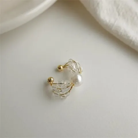 여자 코디 여성스러운 비즈 클리어 이어커프 (8489999)