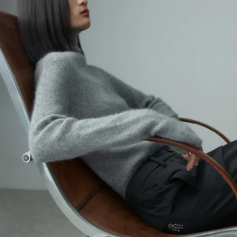 RACCOON TURTLENECK LONG SLEEVED TOP GRAY