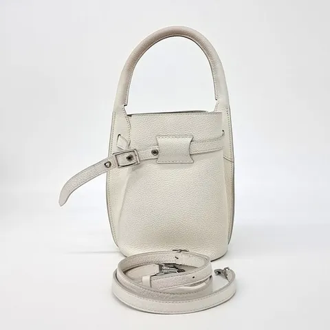 [구구스]중고명품 셀린 빅백 나노 버킷백 (NO 10312562)