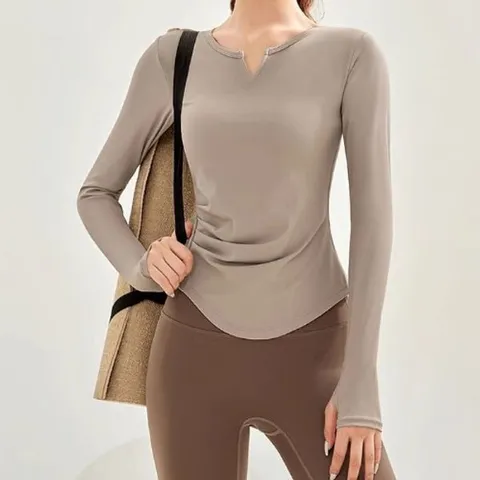 [하프클럽] 슬릿넥긴팔요가복 조깅 필라테스 활동성 데일리 여성