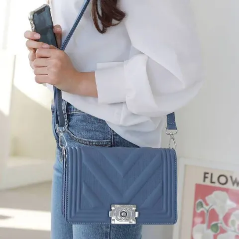 캐주얼크로스백 여자직장인가방 여자백 퀼팅 유니 여자직장인가방  여자20대가방  여자백