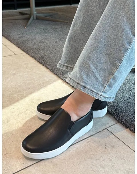 [핏플랍]  FFSO4E034BK [랠리] 레더 블랙 여성 슬립온(굽높이 3.3cm)