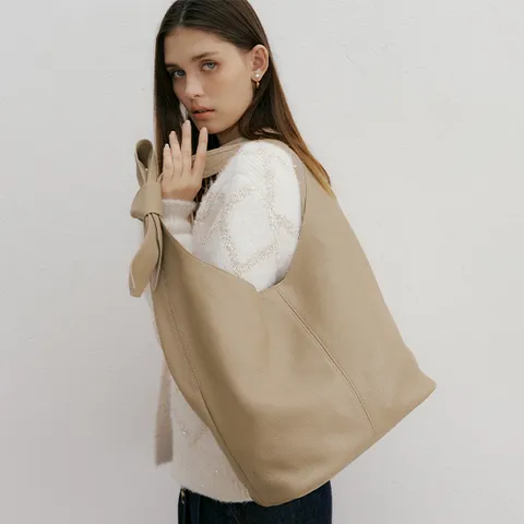 바니스뉴욕 25FW 이태리 직수입 스카프백