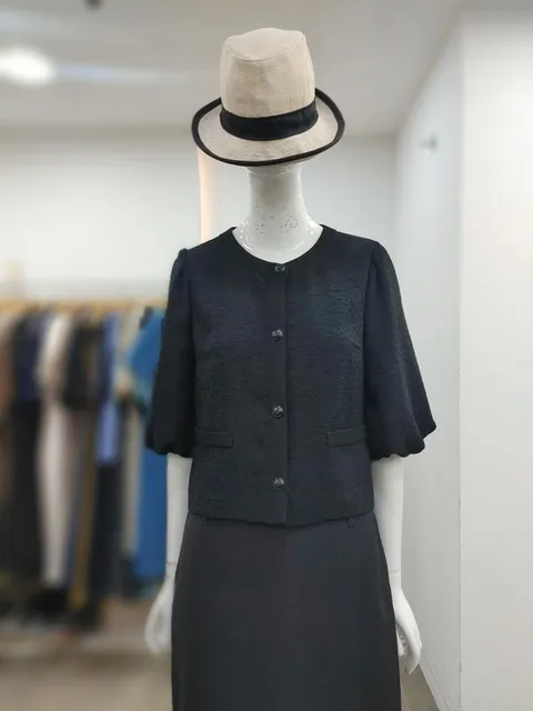SI 세이브존04 라운드넥 볼륨 소매 블라우스 SMB2124170BK (50505397)