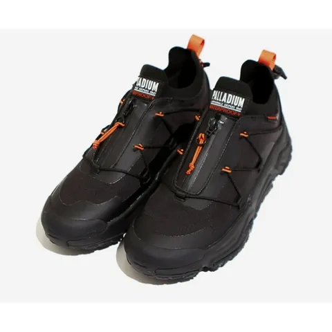 [롯데백화점](스포츠)](팔라디움) 오프그리드 로우 지퍼 워터프루프 블랙 스니커즈 79112-001-M