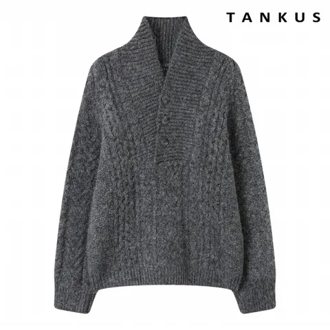 정상가:89,000원 ㅣ V넥 반버튼 꽈배기 오버핏 긴팔 니트 (TX4KP030L0)