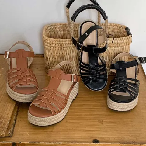 지그재그 꼬임 발목 길이조절 스트랩 웨지힐샌들 웨지샌들 웨지힐 웨지힐샌들