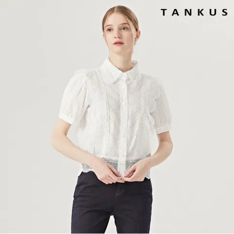 정상가:99,000원 | 레이스 포인트 페미닌 반팔 블라우스 (TW2BL005L0)