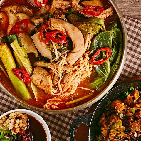 곱이 가득 시래기 소 곱창전골 1kg x 2팩 / 4팩