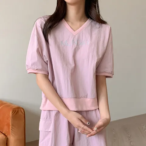 [하프클럽/에이치스타일](DK)먼데이자수V맨투맨 여성 반팔