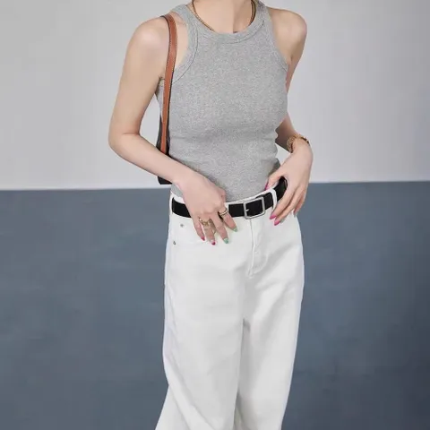 레이어드 홀터넥 나시 민소매티 슬림 세미크롭 끈나시 민소매티 여성나시티 레이어드나시 나시탑