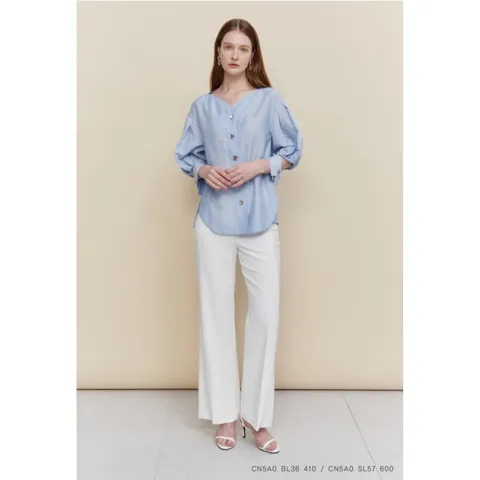 [롯데백화점][더아이잗컬렉션(피)]슬리브 트임 하트넥 셔츠 블라우스