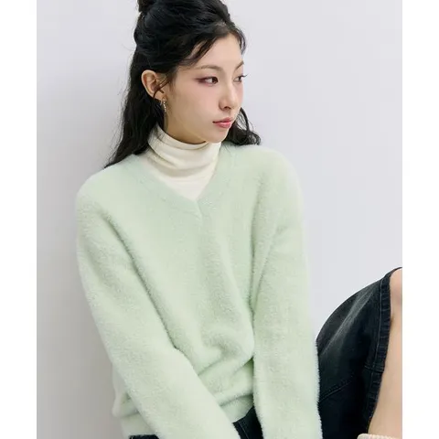[하프클럽] W 브이넥 날개사 스웨터