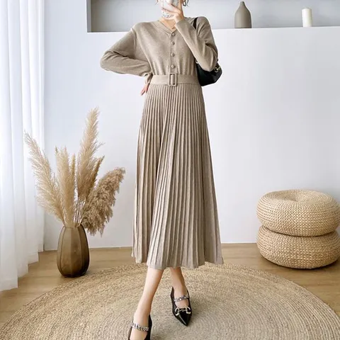 [하프클럽] 샤링 결혼식 하객룩 벨트 플리츠 주름 A라인 롱 플레어 니트 원피스 10월 가을 11월 겨울