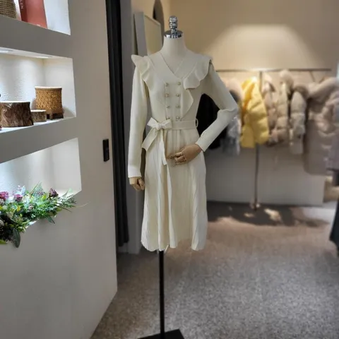 포커스 니트 프릴 더블 단추 원피스 Fs3a7op0085