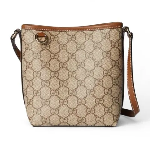 [명품]  핸드백 GG 엠블럼 나노 버킷백 베이지 다크 브라운 847090