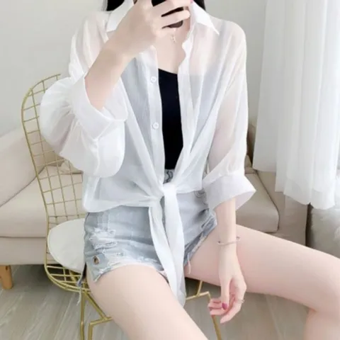 블라우스 하객룩 스타일리쉬 간절기 심플 페미닌룩 빈티지 웨딩게스트 가벼운