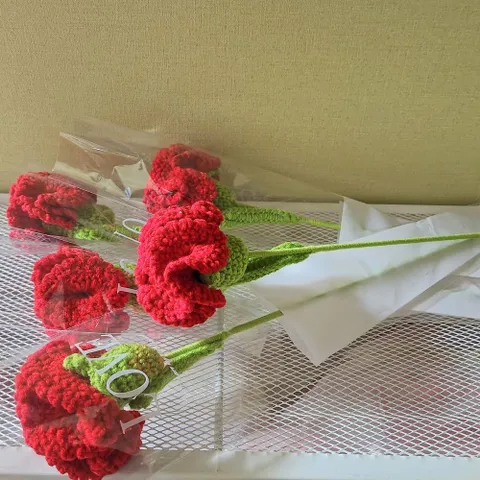 빨간 카네이션 뜨개꽃 어버이날 스승의날 이벤트 선물 꽃다발 조화꽃 납골당 성묘꽃 어버이날