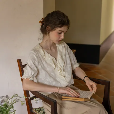 DA_Jacquard weaving cut flower blouse