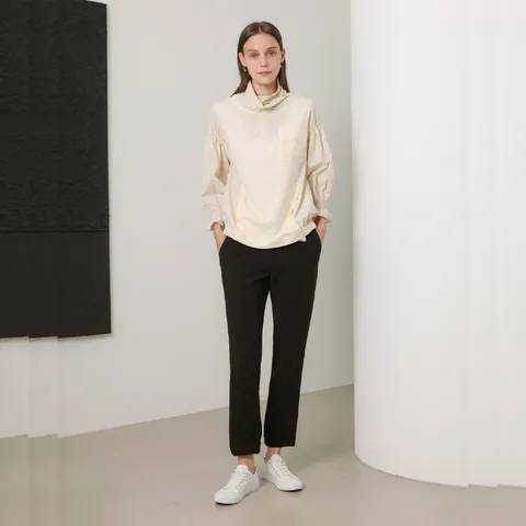 [롯데백화점][손정완]데일리룩 뉴튤립넥 블루종 티셔츠 ZDR23071