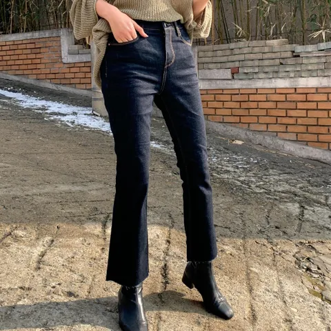 여자 사계절 스판 히든밴딩 논페이드 생지 슬림 부츠컷 청바지 핏이 예쁜 봄 여름 가을 겨울 간절기 날씬 데님팬츠