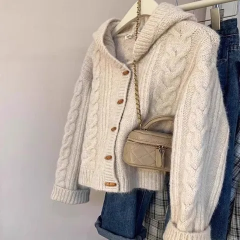 [오노마] ONM 꽈배기 떡볶이 여성 단추 2컬러 러블리 후드가디건 (28492127)