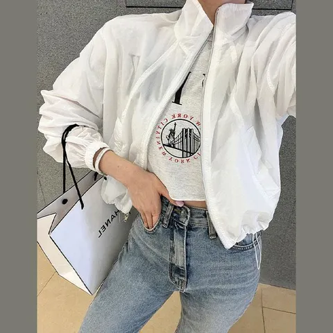 집업 루즈핏 스트링 크롭 얇은 바람막이 점퍼 코디 룩 (10866318A)
