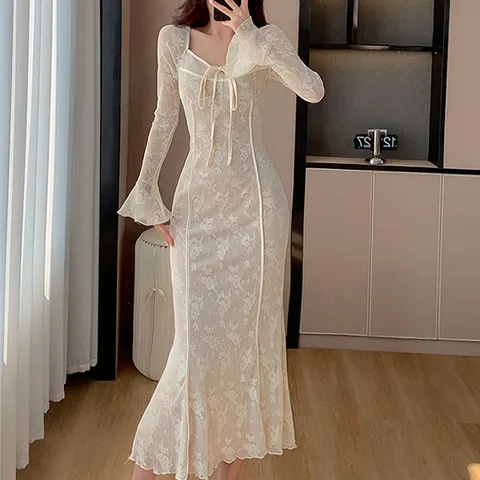 [하프클럽] 리본끈보우트넥 라인핏 원피스 A147F5