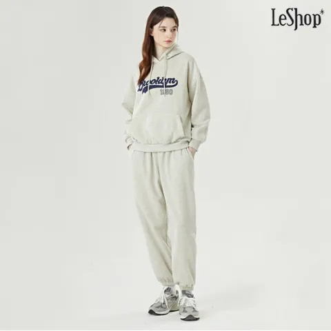 정상가:99,000원 ㅣ 기모 레터링 후드 티셔츠 밴딩 조거 팬츠 셋업 (DO4OW001A)