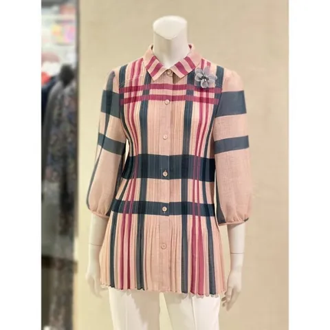 세이브존01 볼륨 슬리브 컬러 배색 블라우스(2color) BL4206 (15726294)