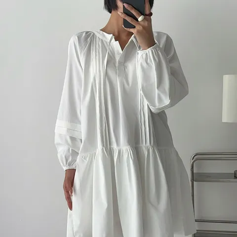 [브리치]  /  핀턱 셔츠 플레어 리본 루즈핏 러블리 미니 원피스 화이트 블랙