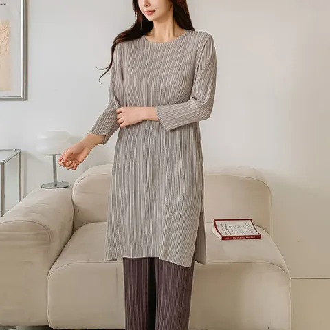 여성 중년 플리츠 주름옷 쭉티 옅프임 빅사이즈 티셔츠