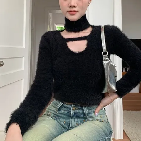 [하프클럽/제이0]플러시 홀터넥 쵸커 앙고라 긴팔 니트