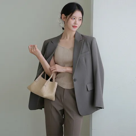 [최초가 109,900원]리즈 하트넥 슬리브리스 니트탑 3종세트