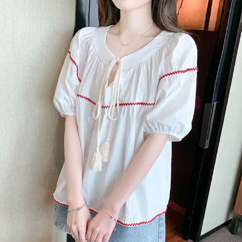 [브리치]  / NB1612 라인 스트링 라운드넥 퍼프 블라우스