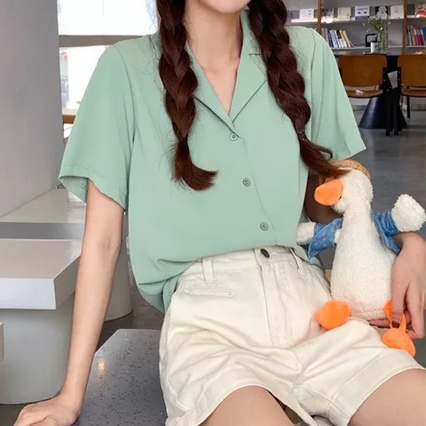 [하프클럽] 터틀넥 크롭탑 코디 반팔 셔츠 (mb0160)